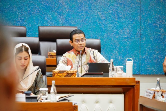 
					Hendry Munief Dorong Penguatan Pendidikan Vokasi dan Evaluasi Serius KUR KIPK Industri