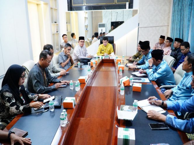 
					Pj. Sekda Kampar Pimpin Rapat Persiapan Pelantikan HKTI Prov. Riau Dan Panem Raya Padi.