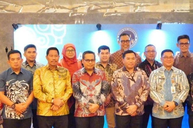 
					Sinergi Pusat dan Daerah, Pj. Sekda Kampar Hadiri Konsolidasi Program Makan Bergizi Gratis di Pekanbaru