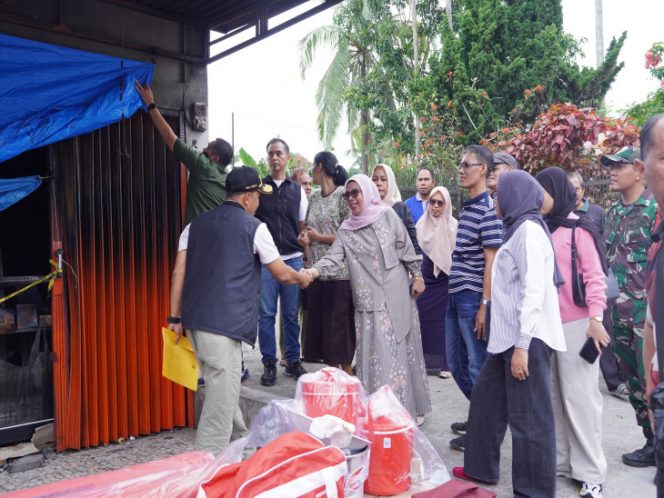 
					Sentuhan Kasih di Tanah Merah, Wabup Misharti Salurkan Bantuan Langsung untuk Keluarga Korban Kebakaran Desa Tanah Merah.