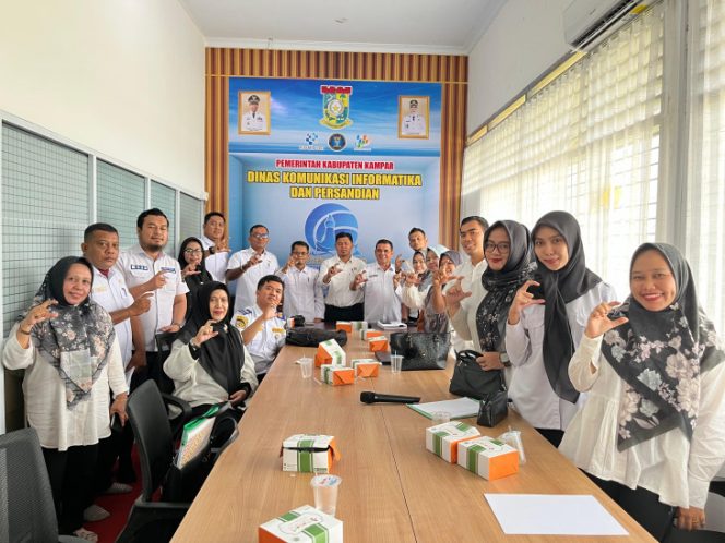 
					Komitmen Keterbukaan Informasi, PPID Utama Kampar Gelar Pertemuan Teknis Bersama PPID Pembantu