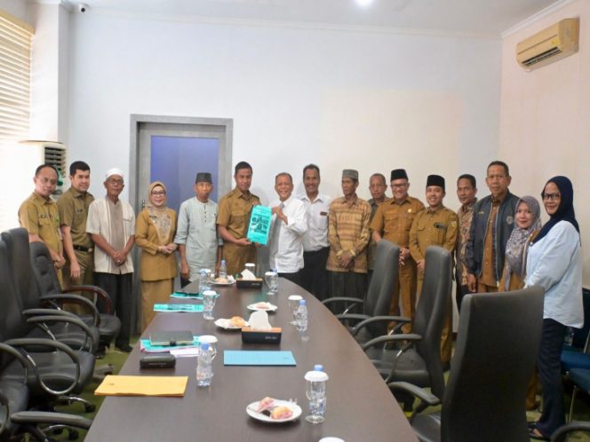 
					Bupati Kampar Sambut Silaturahmi Masyarakat Kecamatan Salo