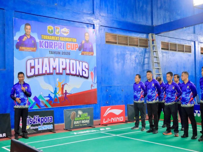 
					Bupati Kampar Ahmad Yuzar Resmi Buka Turnamen Badminton KORPRI CUP 2026