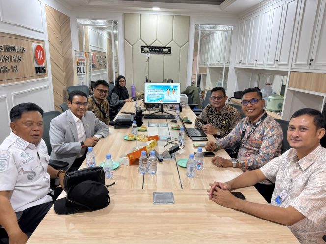 
					Kepulauan Meranti tidak Masuk dalam RUU Daerah Kepulauan, Hendry Munief Bersama Bupati dan DPRD Temui Ketua Pansus