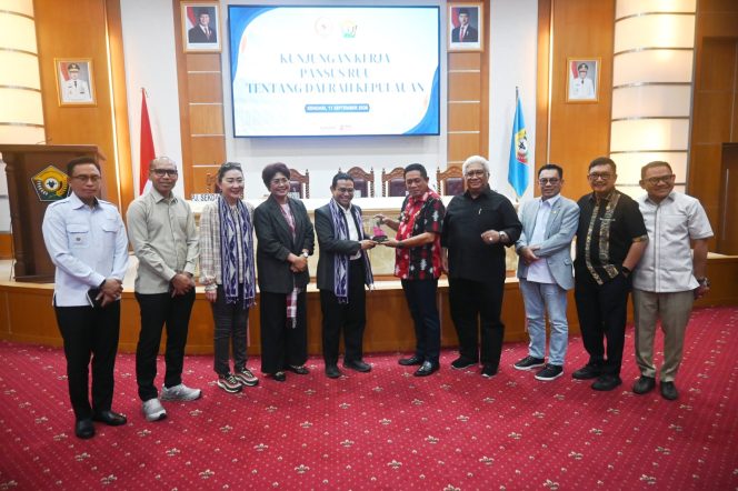 
					Minta Masukan atas RUU Daerah Kepulauan, Hendry Munief: Menyesuaikan Kebutuhan Daerah