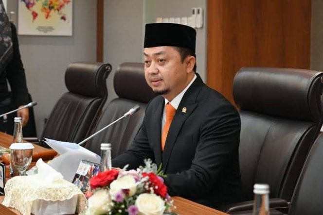 
					Karhutla Berulang Tiap Tahun, Syahrul Aidi: TNI Harus Hadir Lewat Operasi Militer Selain Perang yang Terkomando, Bukan Sekadar Tenaga Bantuan